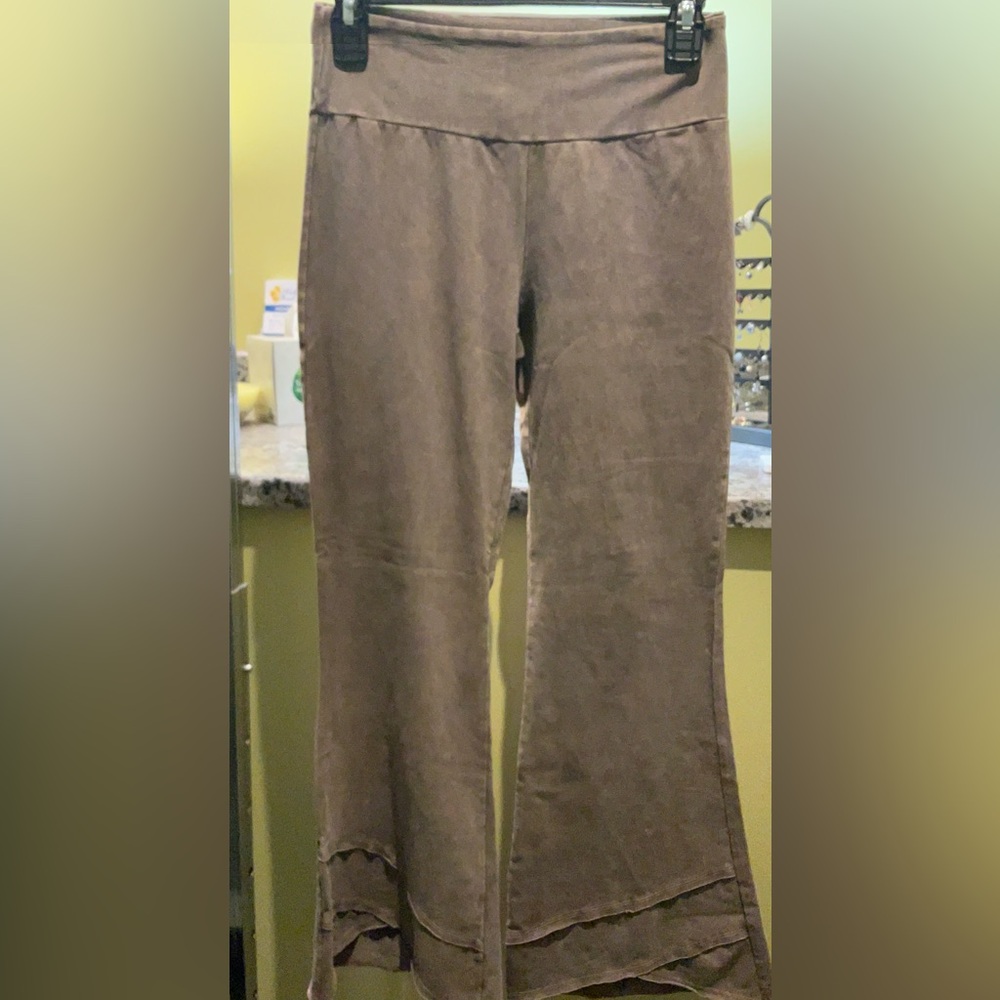 Chatoyant flare hem ankle pant